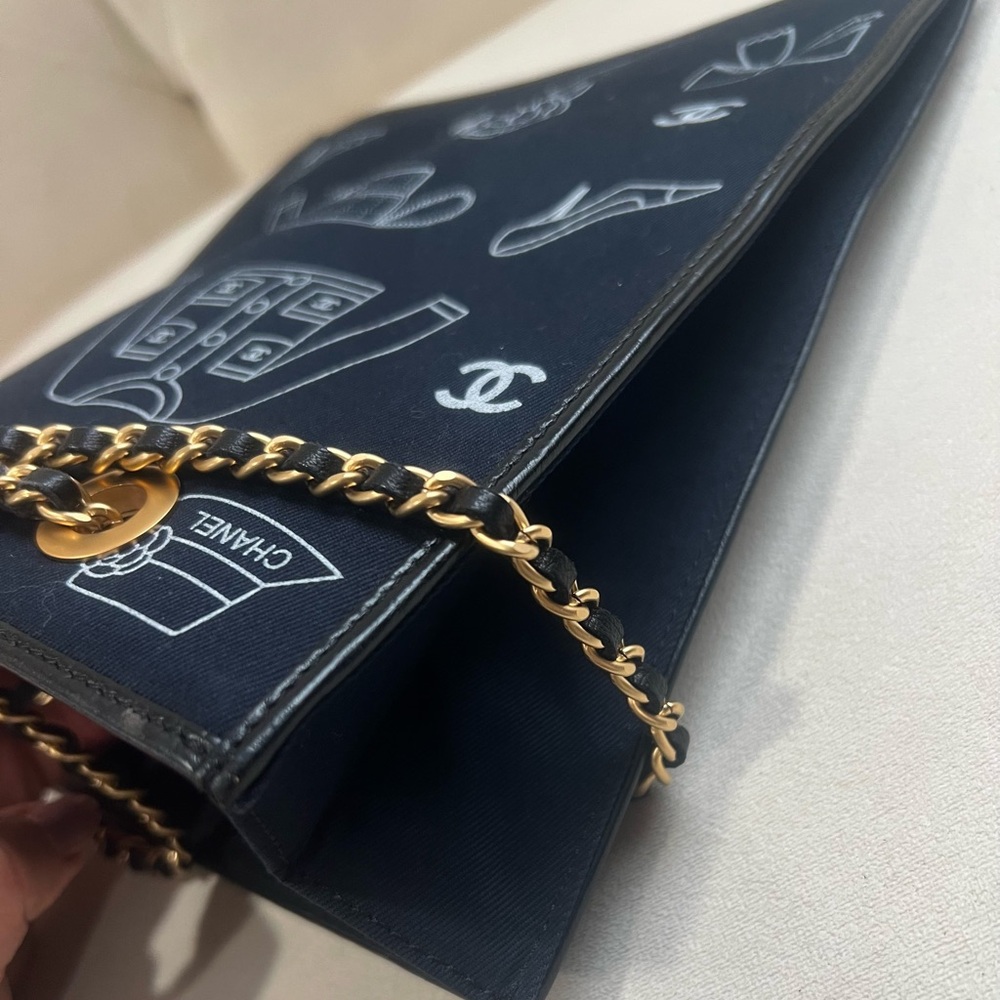 CHANEL Denim In Navy Blue Small Tote with Gold Chain and Iconic Print - Picture 5 of 7